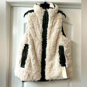 Tuckernuck reversible vest